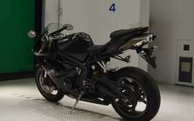 TRIUMPH DAYTONA 675 2010