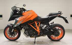 KTM 1290 SUPER DUKE GT 2020