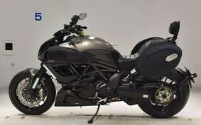 DUCATI DIAVEL STRADA 2014