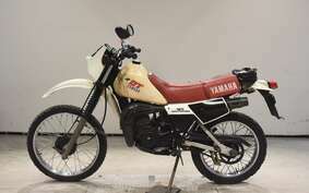 YAMAHA DT125 17F