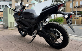 YAMAHA YZF-R25 ABS RG43J