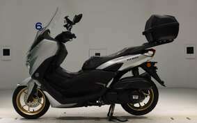 YAMAHA N-MAX SEG6J