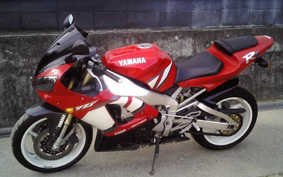 YAMAHA YZF-R1 2001 RN04