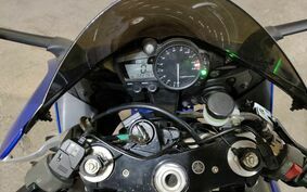 YAMAHA YZF-R1 2002 RN091