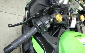 KAWASAKI ZX-25R ZX250E