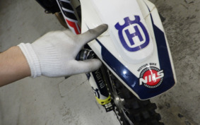 HUSQVARNA FE250