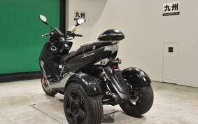 YAMAHA S-MAX TRIKE SG27