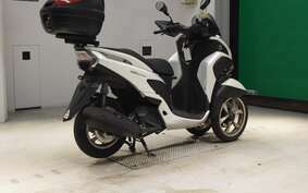 YAMAHA TRICITY 125 SE82J