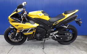 YAMAHA YZF-R1 2013 RN24J