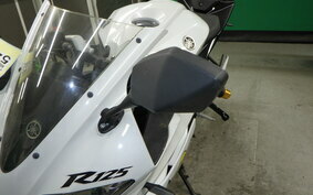 YAMAHA YZF-R125 RE06