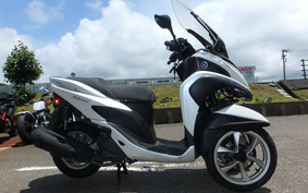 YAMAHA TRICITY 125 SE82J