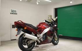 SUZUKI RF900R 2001 GT73A