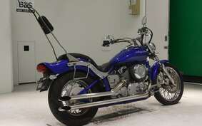 YAMAHA DRAGSTAR 400 2001 VH01J