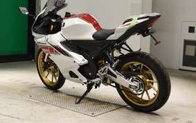 YAMAHA YZF-R15M RG67