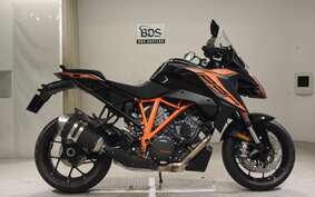 KTM 1290 SUPER DUKE GT 2023 V6940