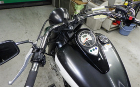 KAWASAKI VULCAN 900 CLASSIC 2013 VN900B