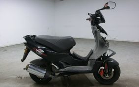 KYMCO SUPER 9 SH10