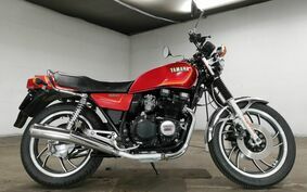 YAMAHA XJ550 4V8