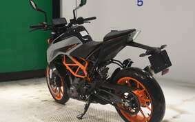 KTM 390 DUKE 2023