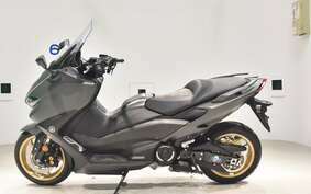 YAMAHA T-MAX 560 T SJ19J