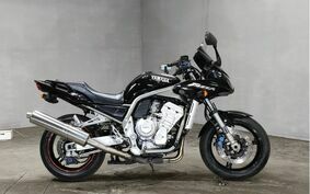 YAMAHA FZS1000 FAZER 2001 RN06