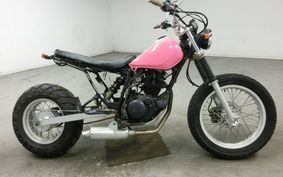 YAMAHA TW225 DG09J