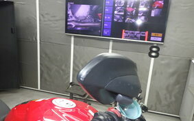 DUCATI STREETFIGHTER V2 2022