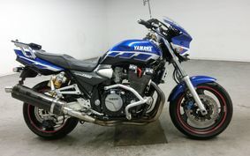 YAMAHA XJR1300 2000 RP03J