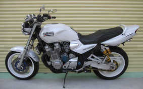 YAMAHA XJR1300 2000 RP03J