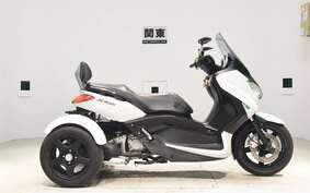 YAMAHA X-MAX 250 TRIKE SG22