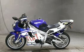 YAMAHA YZF-R1 2000 RN01