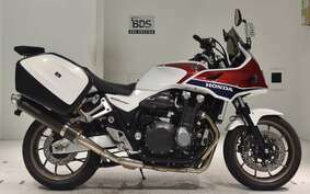 HONDA CB1300SB SUPER BOLDOR 2014 SC54