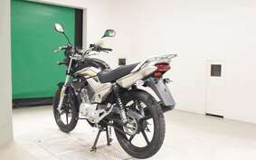 YAMAHA YBR125