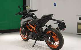 KTM 390 DUKE 2024