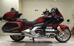 HONDA GL 1800 GOLD WING TOUR DCT SC79