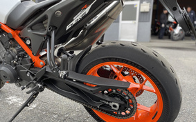 KTM 890 DUKE R 2023 TU940