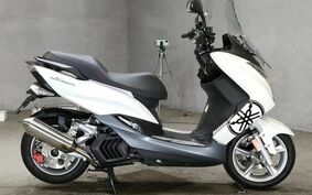 YAMAHA S-MAX SG27