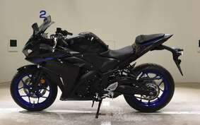 YAMAHA YZF-R25 RG10J