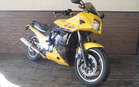 KAWASAKI GPZ900R NINJA 2000 ZX900A090169