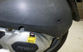 PIAGGIO MP3 300 2012