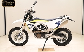 HUSQVARNA 701ED 2018 UEV4