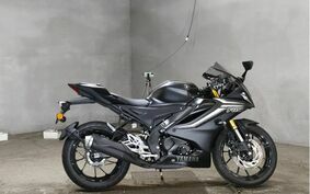 YAMAHA YZF-R15 RG674