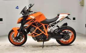 KTM 1290 SUPER DUKE R 2015 V3940