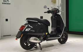 VESPA GTS300 SUPER 2023