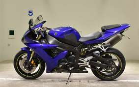 YAMAHA YZF-R1 2004 RN09