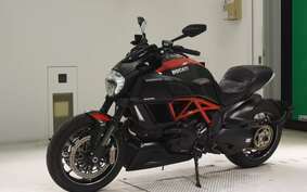 DUCATI DIAVEL Carbon 2015