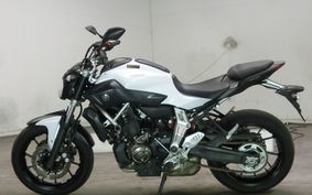 YAMAHA MT-07 2016 RM07J