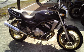 KAWASAKI BALIUS 250 Gen.2 2002 ZR250B