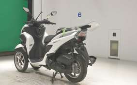 YAMAHA TRICITY 125 SE82J