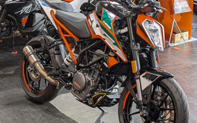 KTM 250 DUKE JPE40